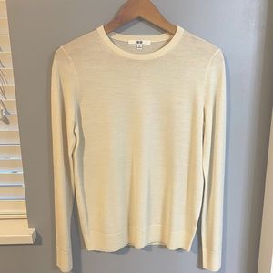 UNIQLO | Crew Neck Lightweight Sweater | Medium